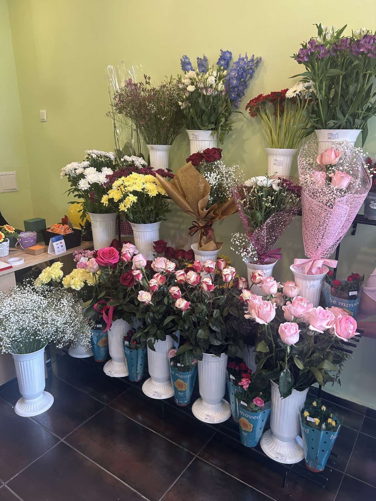 Магазинче за усмивки - Снимка 3